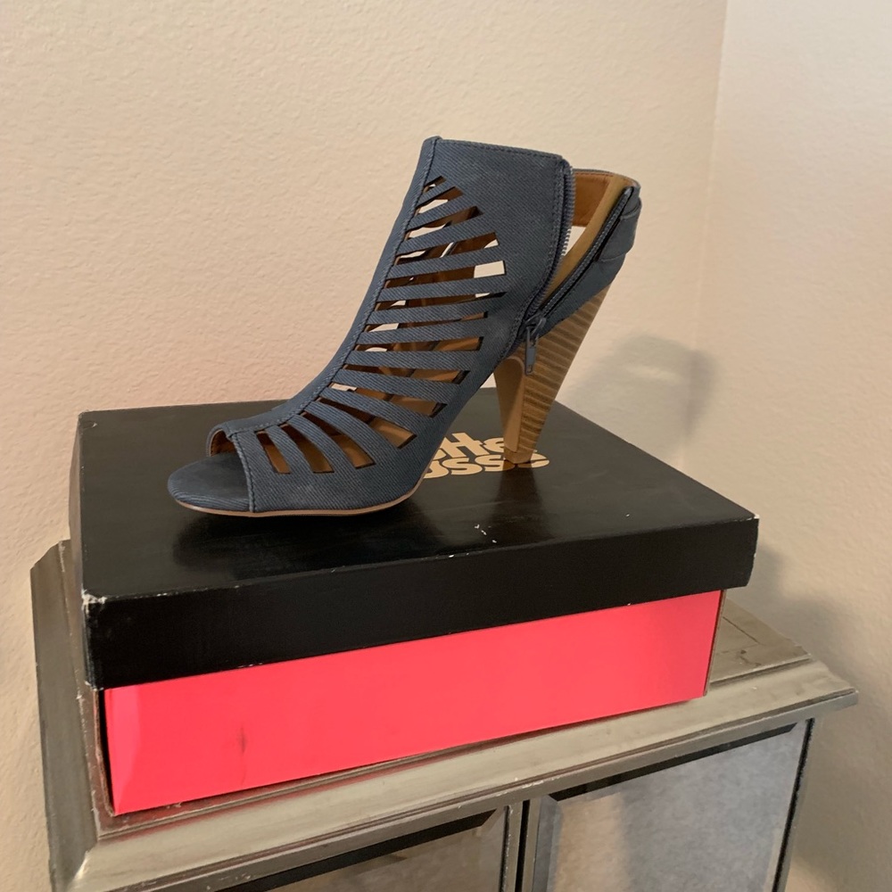 Wedge heel